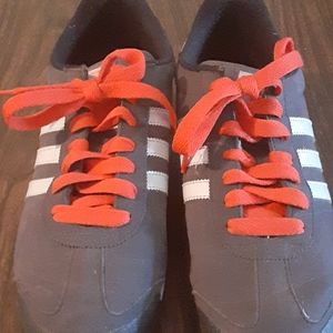 Men's Adidas sneakers